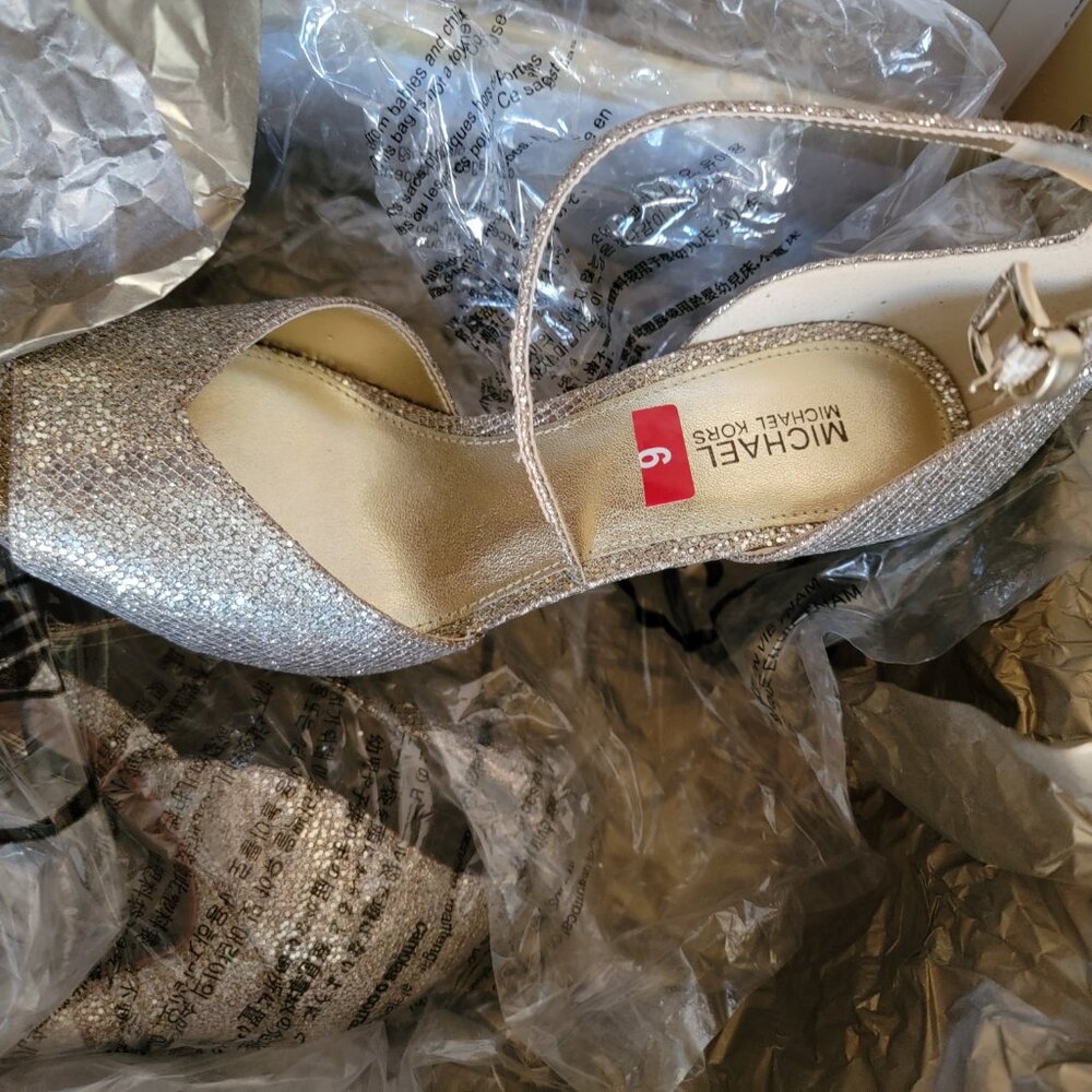 Michael Michael Kors Cambria Sandal Silver/Sand Glitter Mesh 6 M - Picture 5 of 6